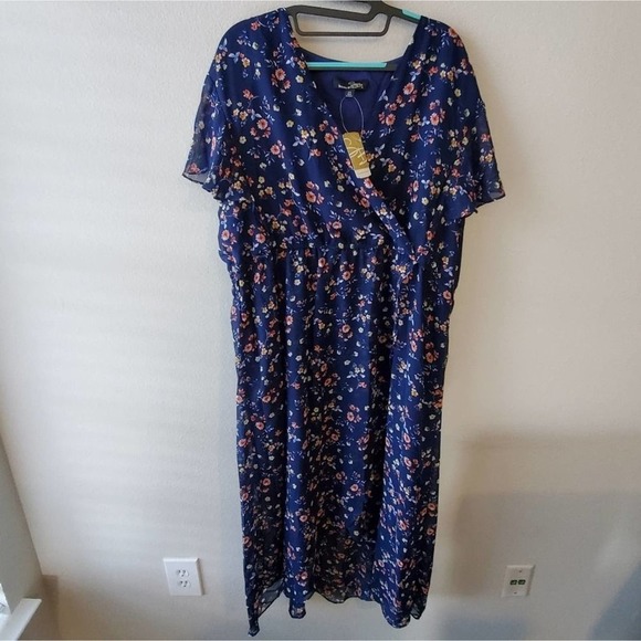 Blue Floral Flutter Sleeve Faux Wrap Dress Plus 2X - Picture 1 of 8